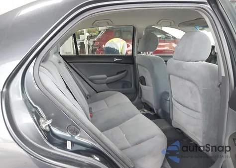 2005 Honda Accord 2.4 Lx из США, поврежденный, VIN 1HGCM56405A186960